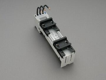 Busbar Adapter 25A 3 Pole 45mm Wide