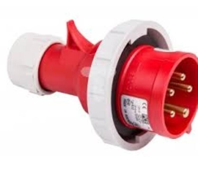 Trailing Plug 16Amp IP67 415v Red