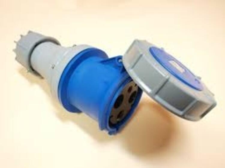 Trailing Socket 63Amp 3P 230v IP67